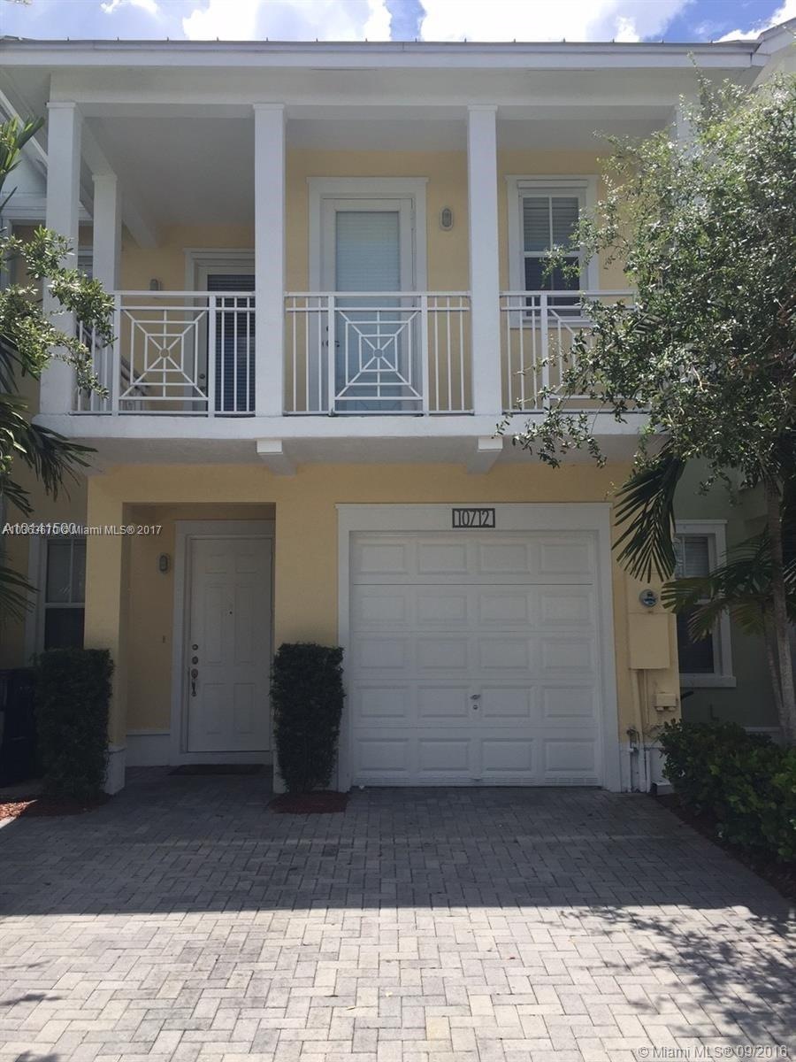 10712 NW 75th Terrace, Doral, FL 33178 - photo 1