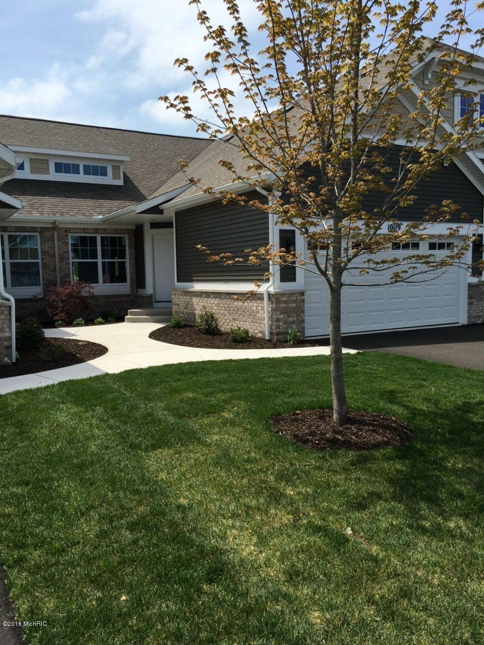10119 S Crossroads front