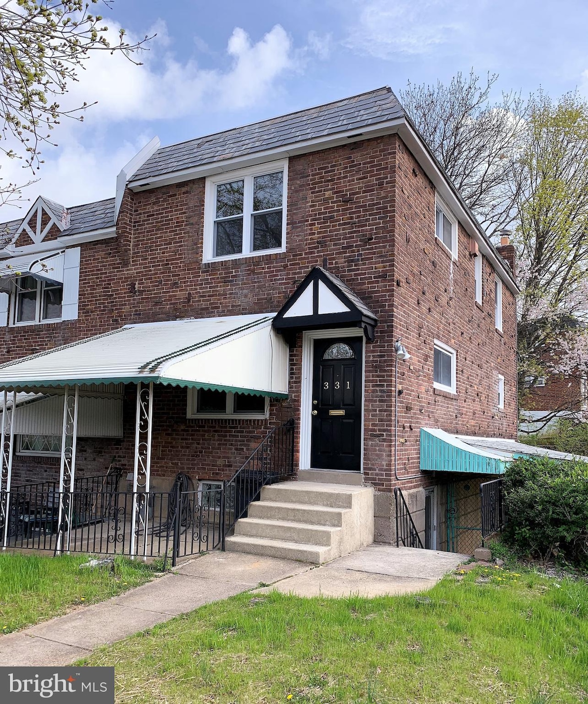 331 Westpark Ln, Clifton Heights, PA 19018 - photo 1