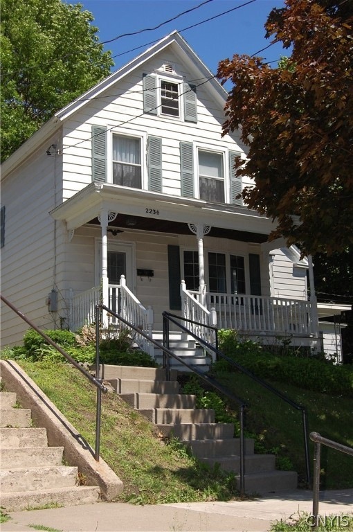 Welcome to 223 1/2 Syracuse Ave