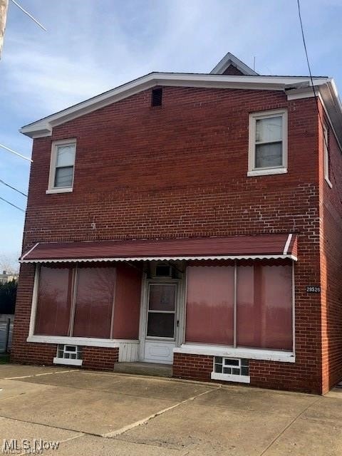 29526 Euclid Ave unit 1, Wickliffe, OH 44092 - photo 1