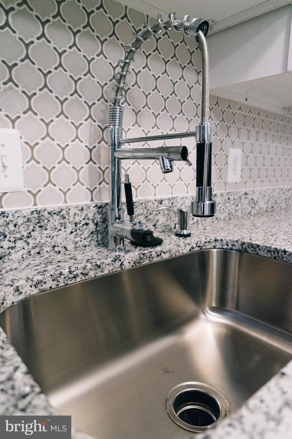 9447 Jenerio Ct, Lorton, VA 22079 - photo 1