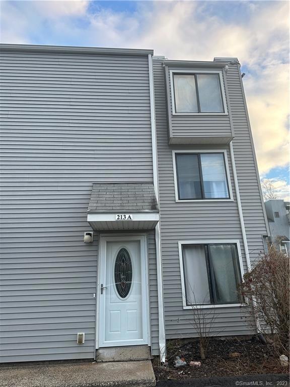 213 Thompson St unit A, East Haven, CT 06513 - photo 1