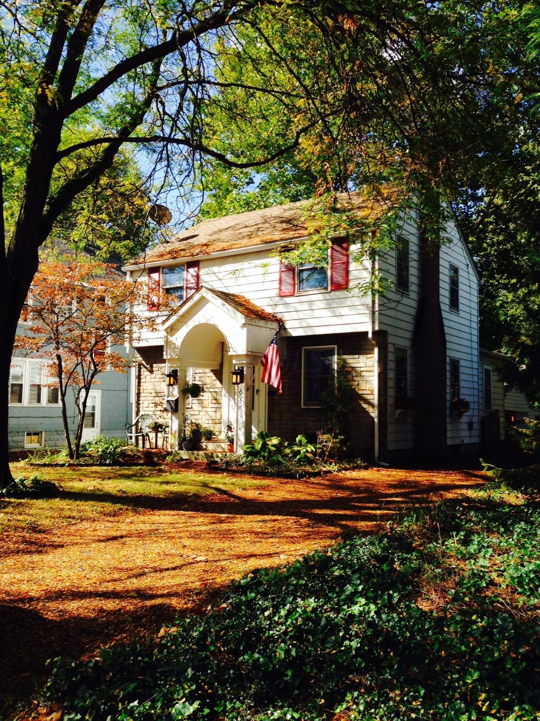 825 College Ave, Columbus, OH 43209 - photo 1