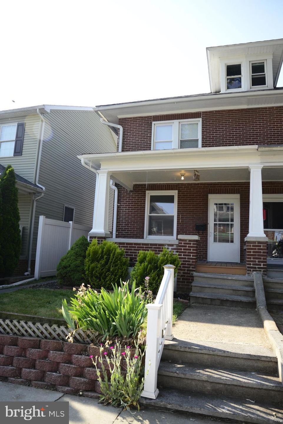 136 W Granada Ave, Hershey, PA 17033 - photo 1