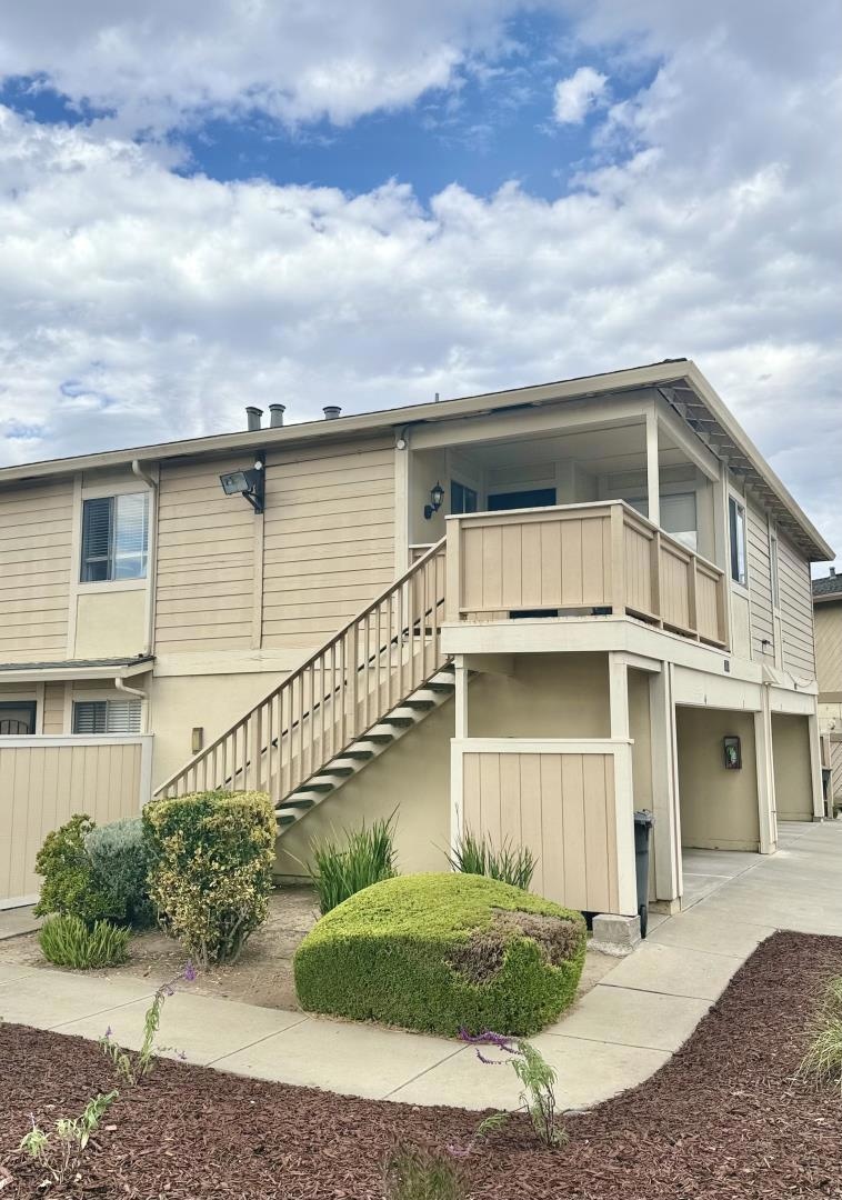 1843 Cherokee Dr unit 4, Salinas, CA 93906 - photo 1