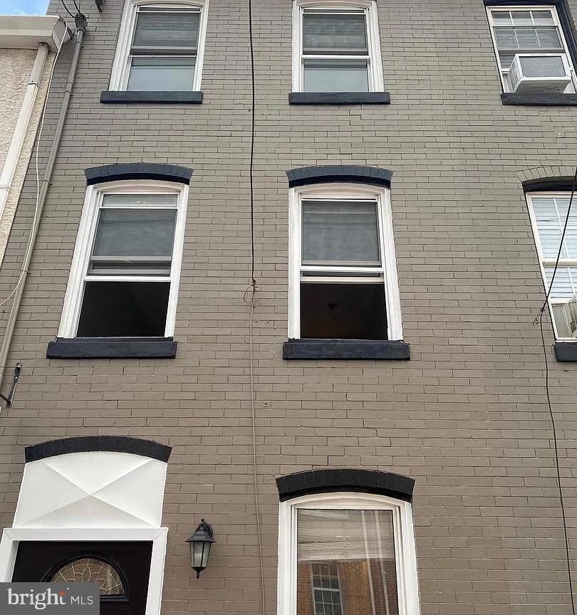 359 E Hector St, Conshohocken, PA 19428 - photo 1