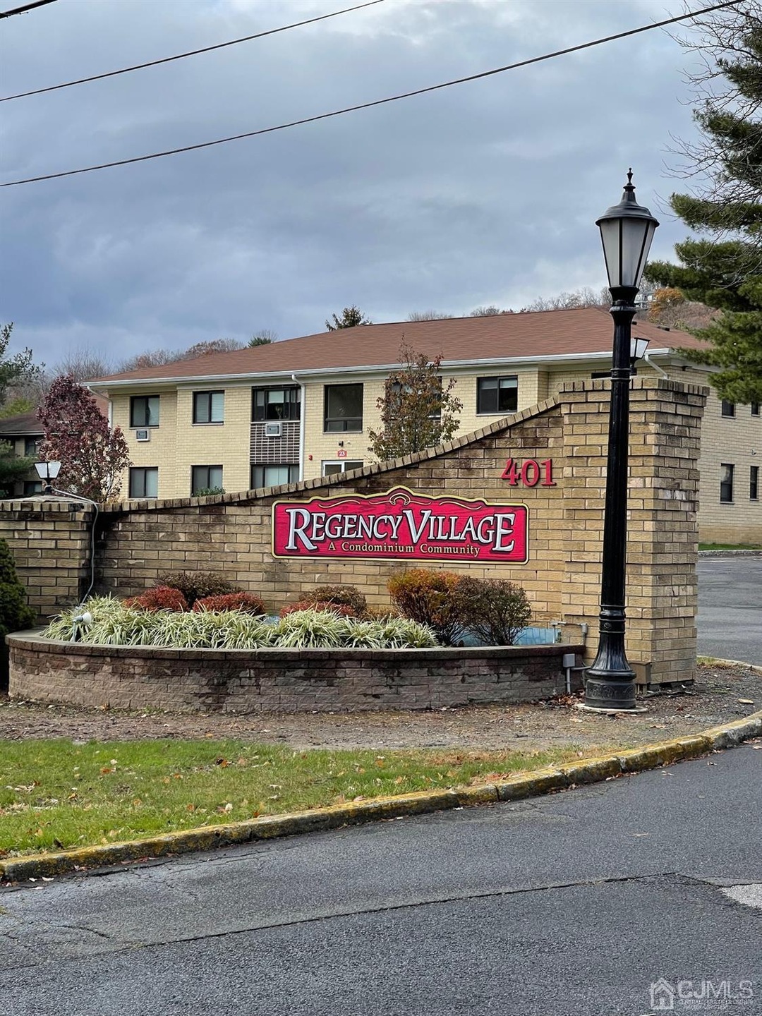 401 US Highway 22 unit 46H, North Plainfield, NJ 07060 - photo 1