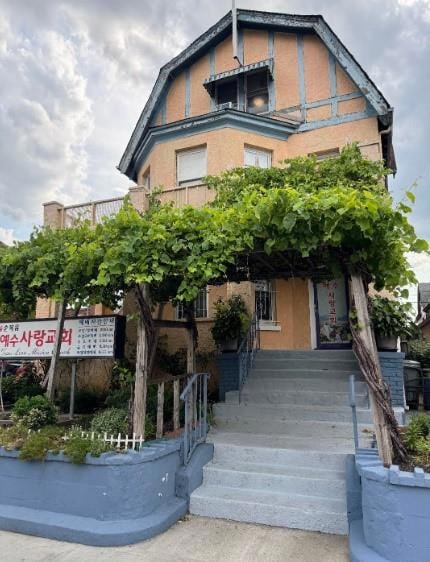 41-24 , 41-28 76th St, Elmhurst, NY 11373 - photo 1