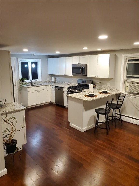 95 Park View Ave, Warwick, RI 02888 - photo 1