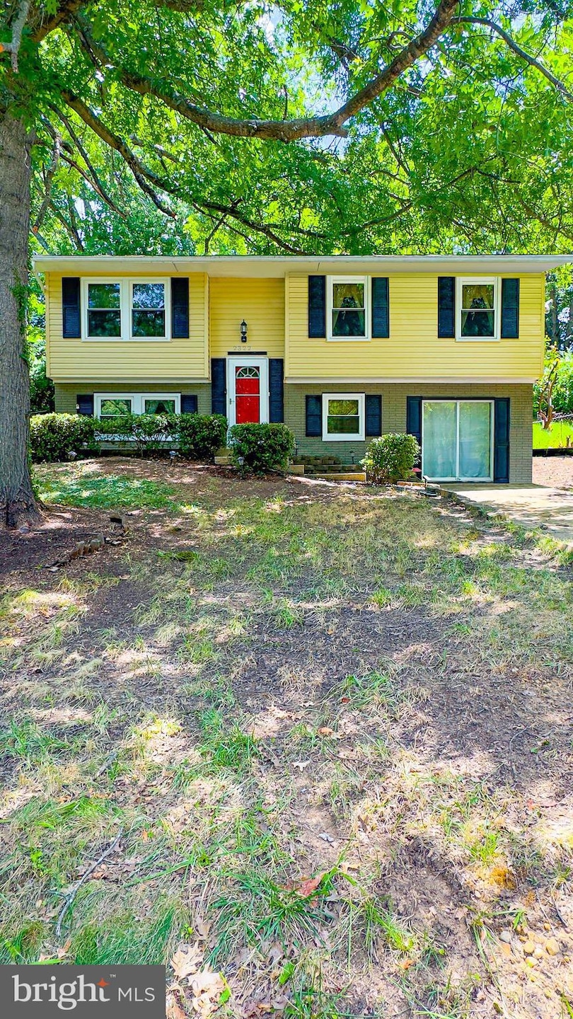 2322 Woodberry Dr, Bryans Road, MD 20616 - photo 1