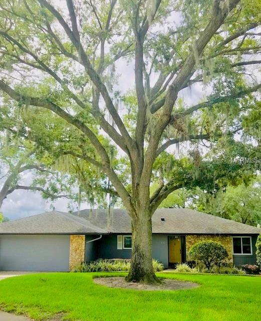 3 bedroom lake house, 2 car garage, wood burning f