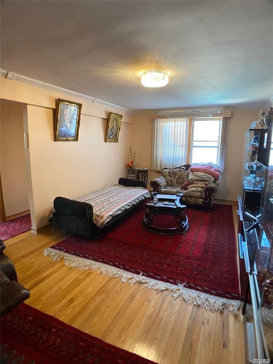 Cooperative unit 3S, Forest Hills, NY 11375 - photo 1