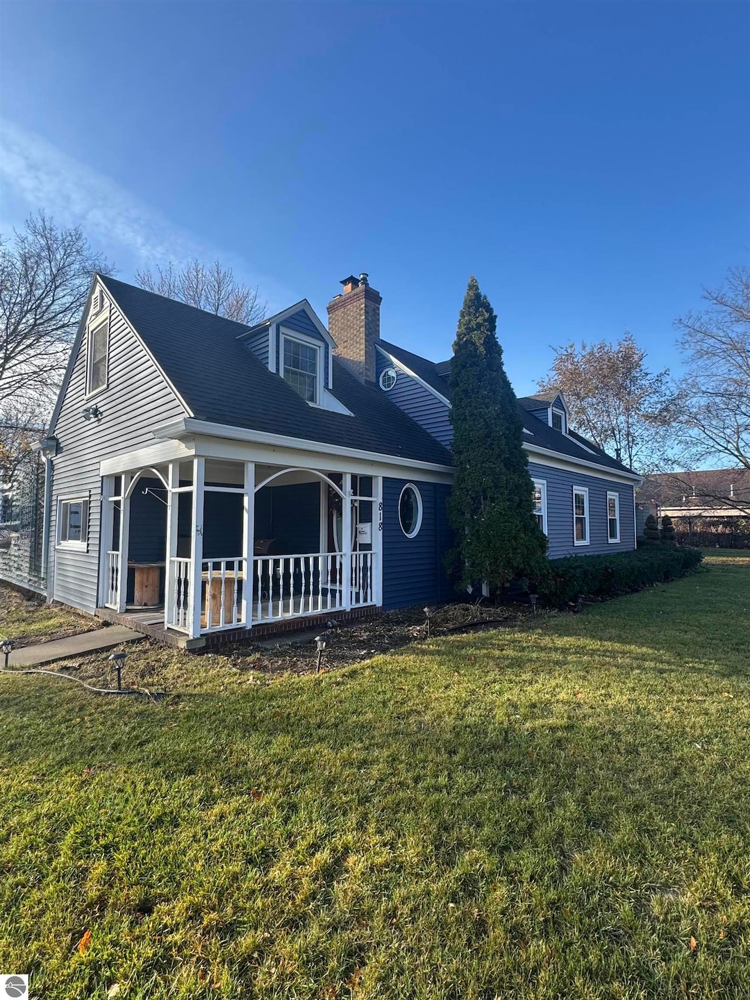 818 E Maple St, Mount Pleasant, MI 48858 - photo 1