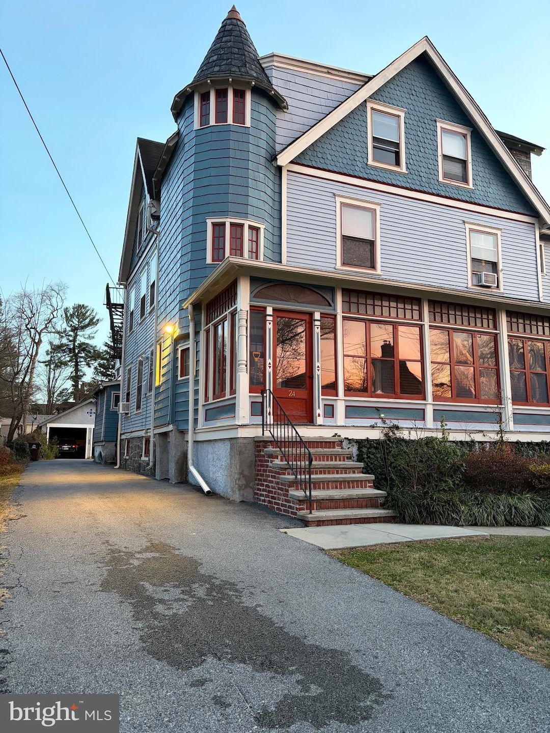 24 W Greenwood Ave unit 3RD FLOOR, Lansdowne, PA 19050 - photo 1