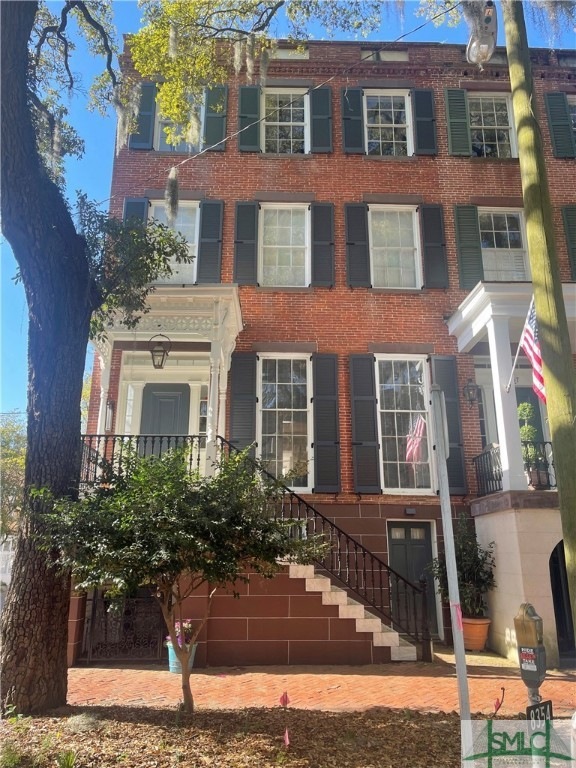 30 E Jones Ln, Savannah, GA 31401 - photo 1