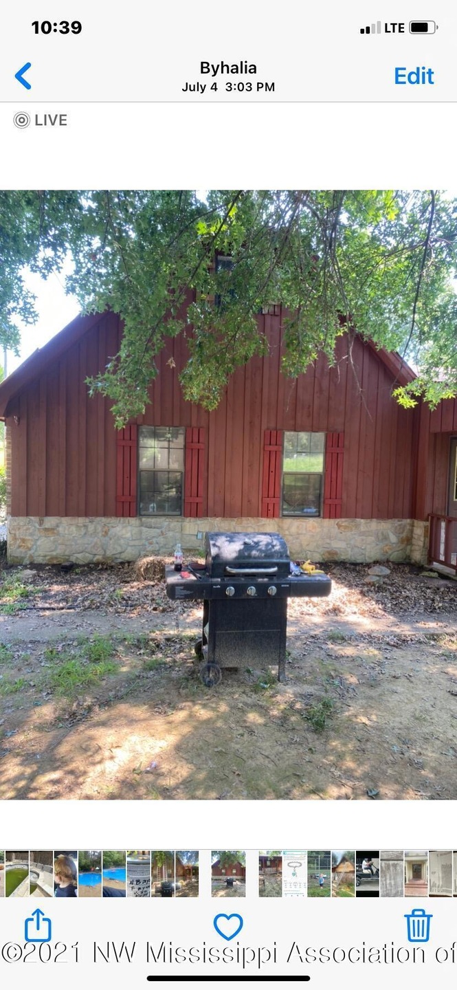 416000A7-1BF7-4A1F-828D-F36A70188F83