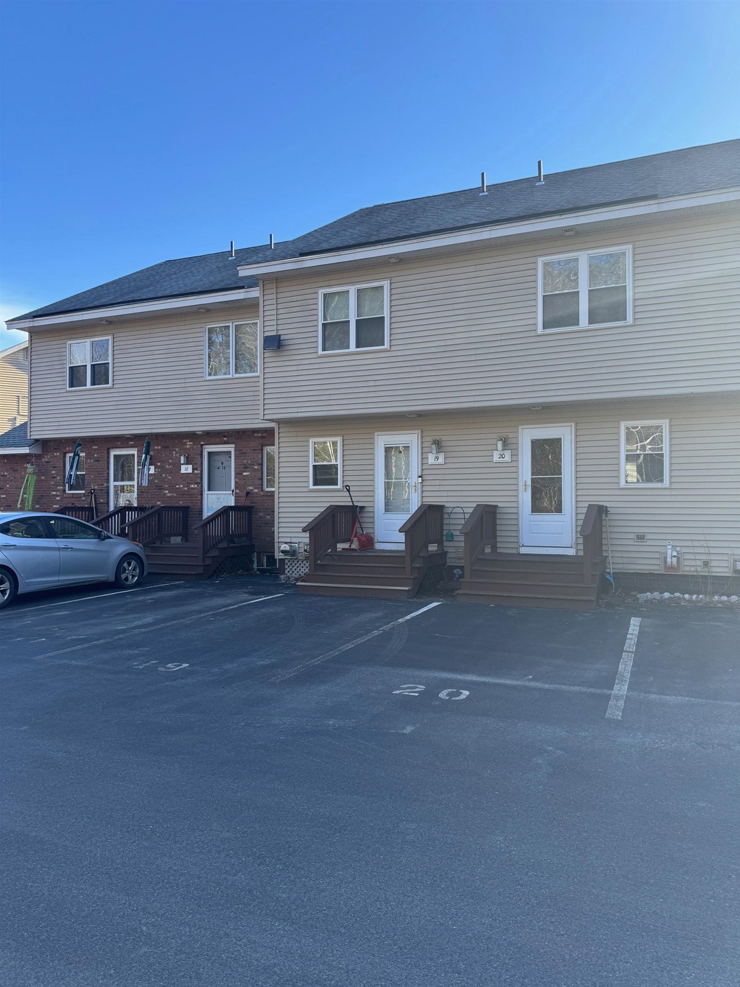 220 Mascoma St unit 19, Lebanon, NH 03766 - photo 1