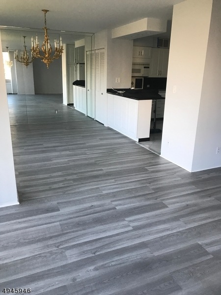 1 Claridge Dr 518, Verona Twp., NJ 07044 - photo 1