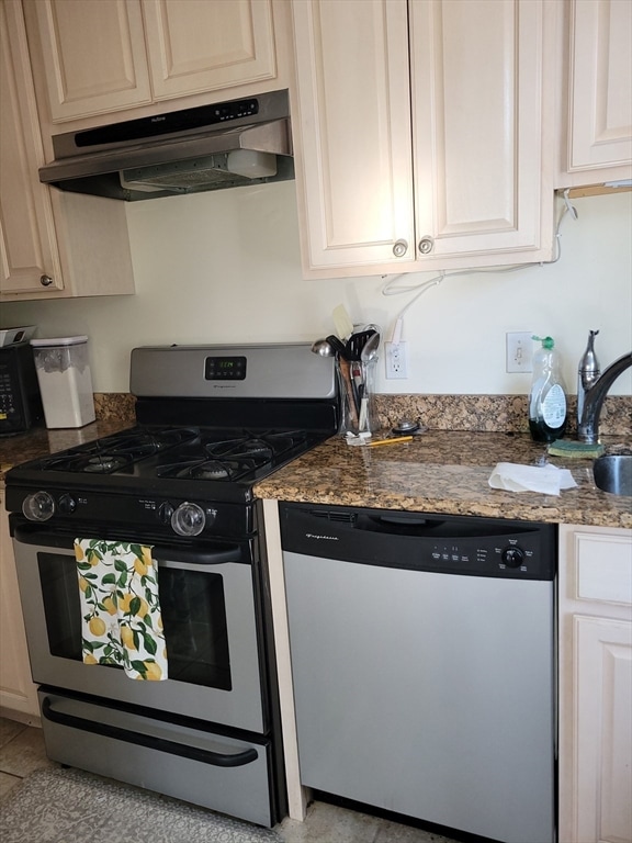 35 Highland Ave unit 2, Newtonville, MA 02460 - photo 1