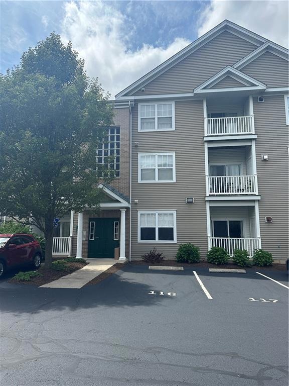 112 Mill St unit 303, Woonsocket, RI 02895 - photo 1