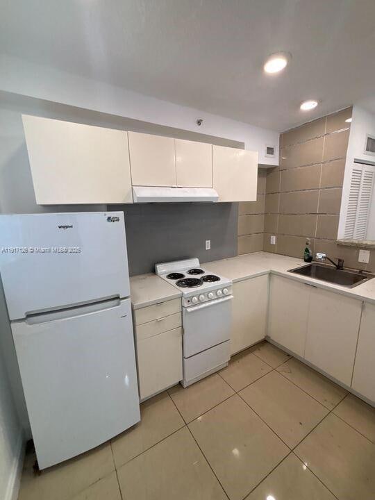 542 NW 8th St unit 12, Miami, FL 33136 - photo 1