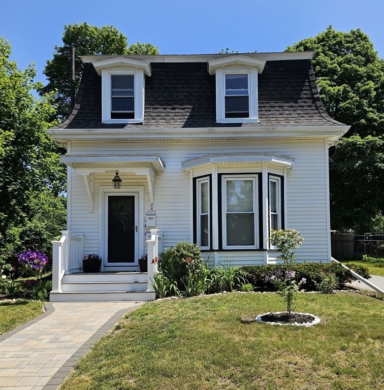 24 Duncklee Ave unit 2, Stoneham, MA 02180 - photo 1