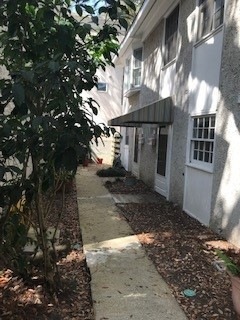 425 Magnolia Ave unit F, Saint Simons Island, GA 31522 - photo 1