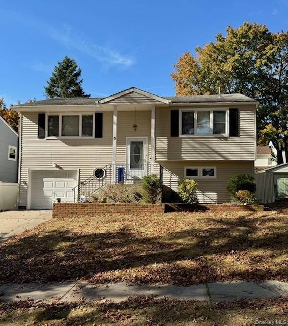 5 Vilno Ct, Huntington Station, NY 11746 - photo 1