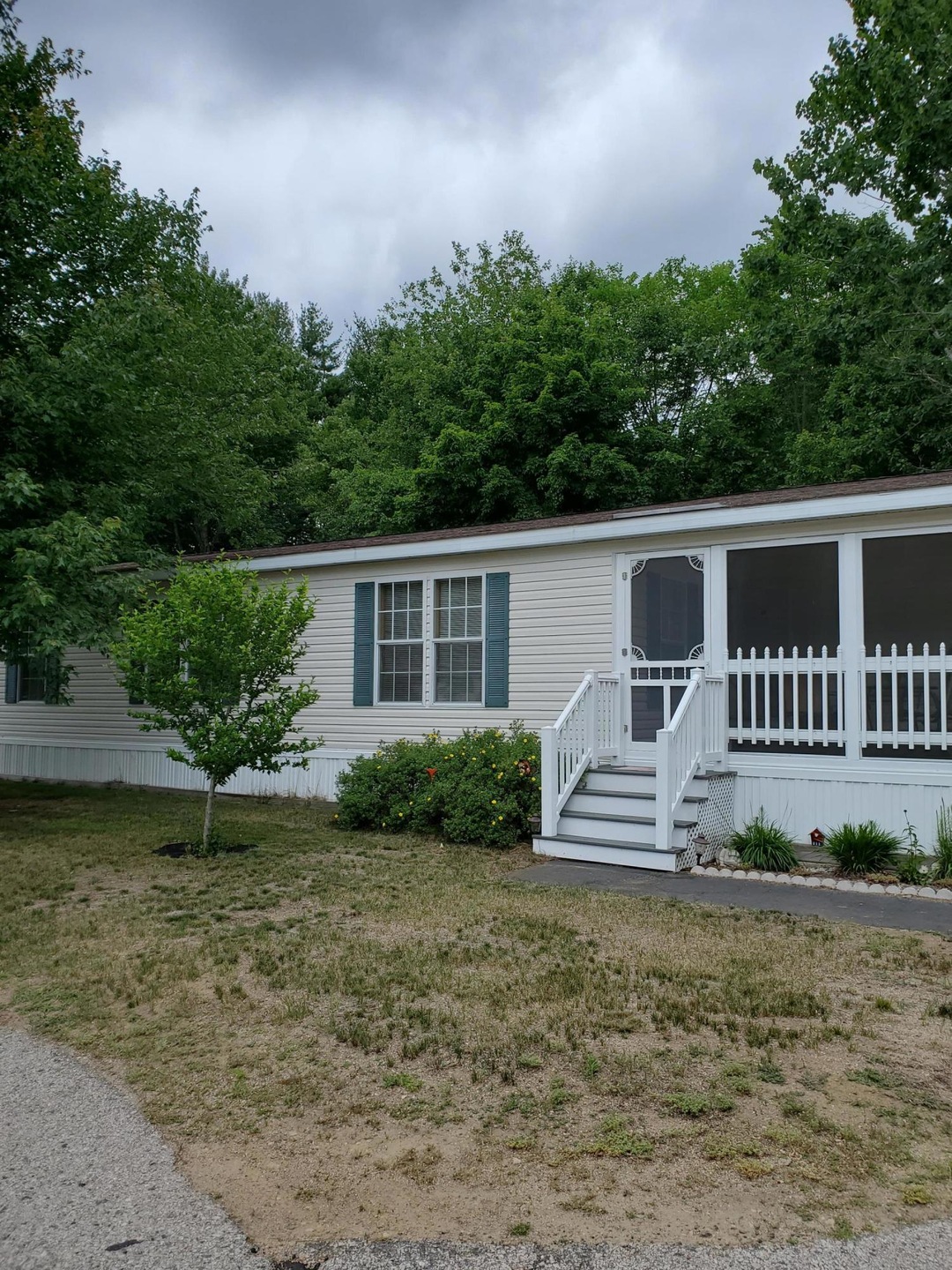 SKYLINE CIRCLE FRONT VIEW