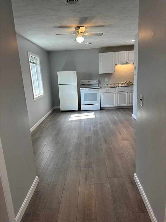 592 Beach St unit 6, Revere, MA 02151 - photo 1