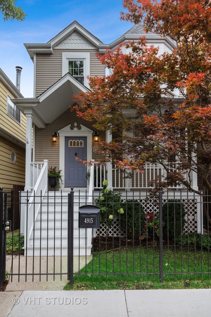 4915 N Seeley Ave, Chicago, IL 60625 - photo 1