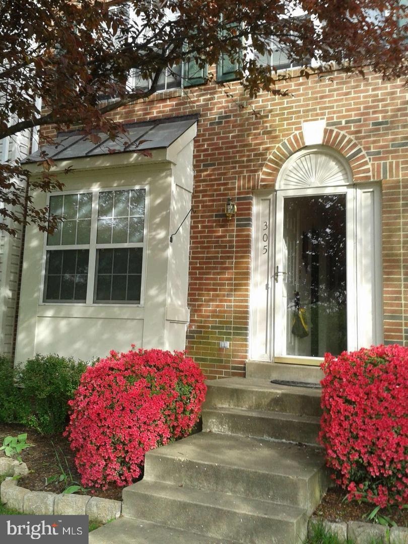 305 Royce Ct, Stafford, VA 22554 - photo 1