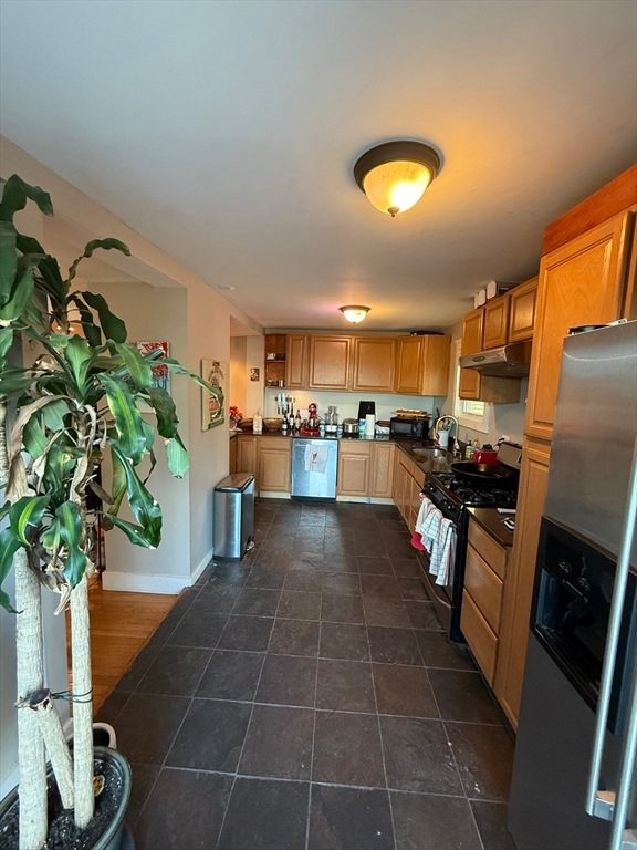 23 Boston St unit 1, Somerville, MA 02143 - photo 1