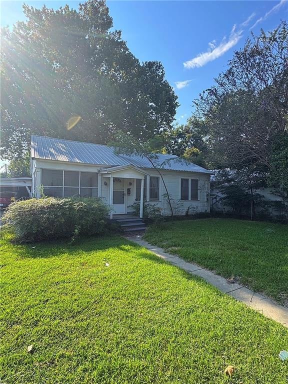 419 N Preston St, Marksville, LA 71351 - photo 1