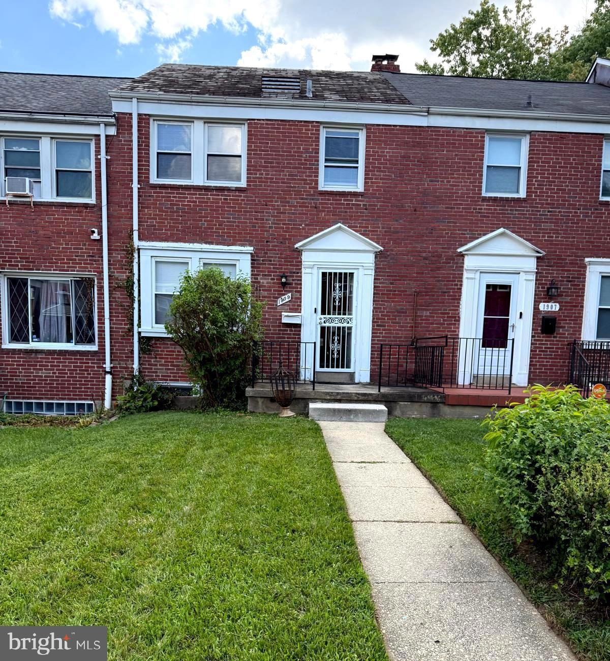 1909 Swansea Rd, Baltimore, MD 21239 - photo 1