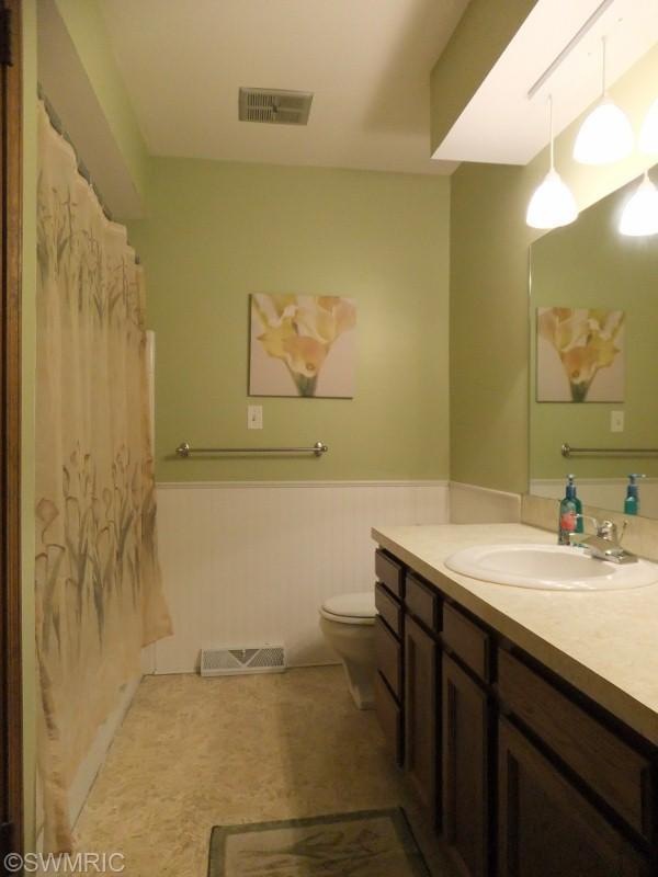 8467 Elkwood St SW unit 25, Byron Center, MI 49315 - photo 1