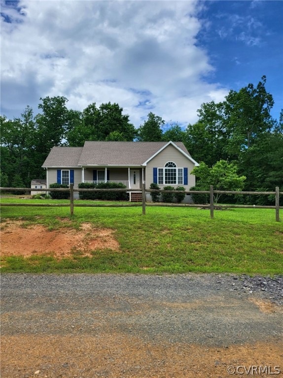 26183 Stonesiffer Ln, Unionville, VA 22567 - photo 1