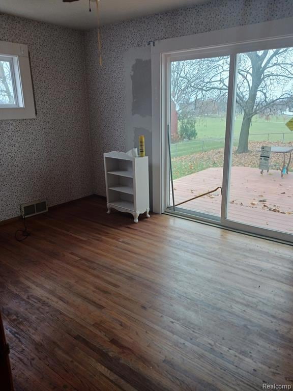 For Sale $215,000 • Co-Listing Agent