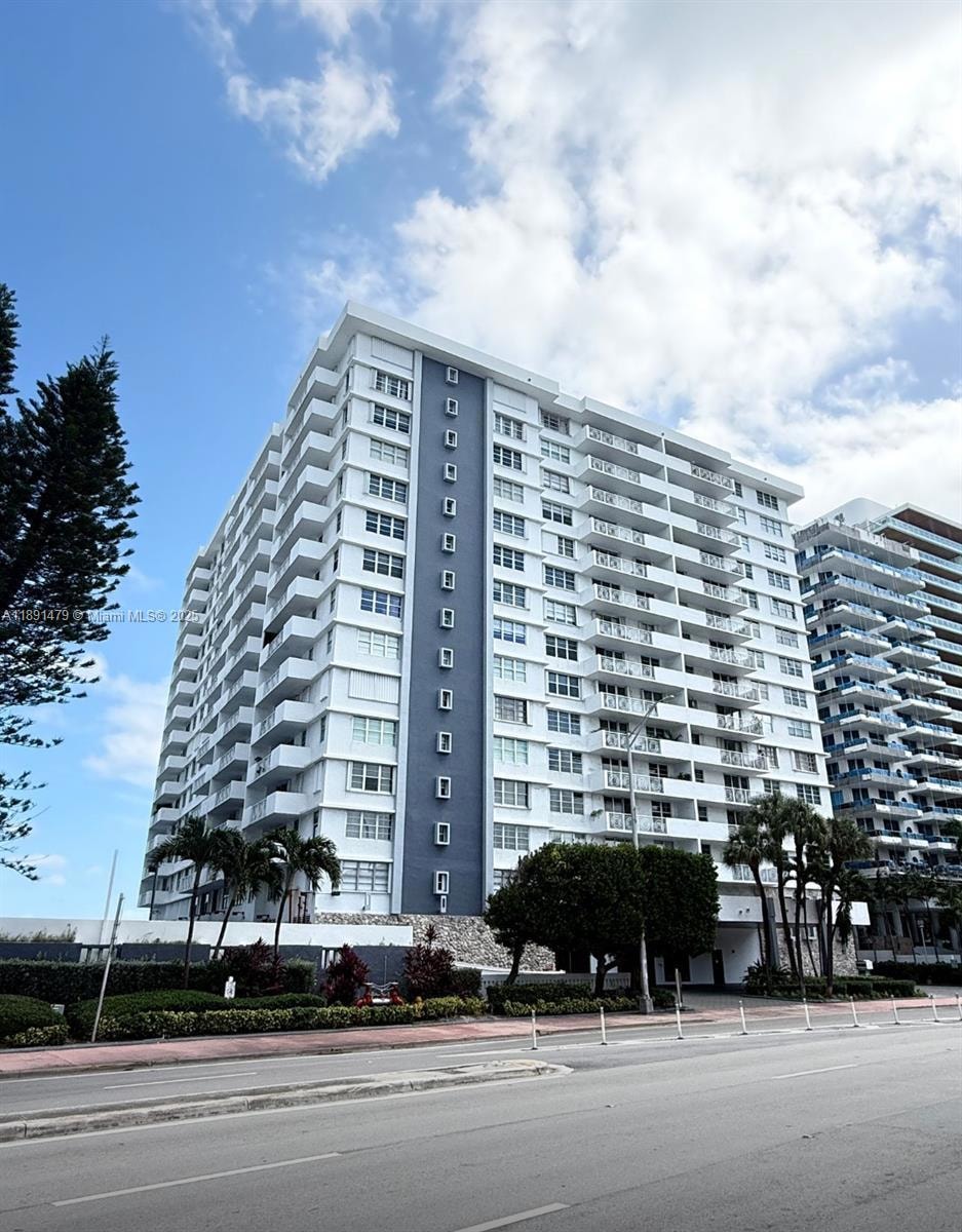 Corinthian unit 7B, Miami Beach, FL 33140 - photo 1