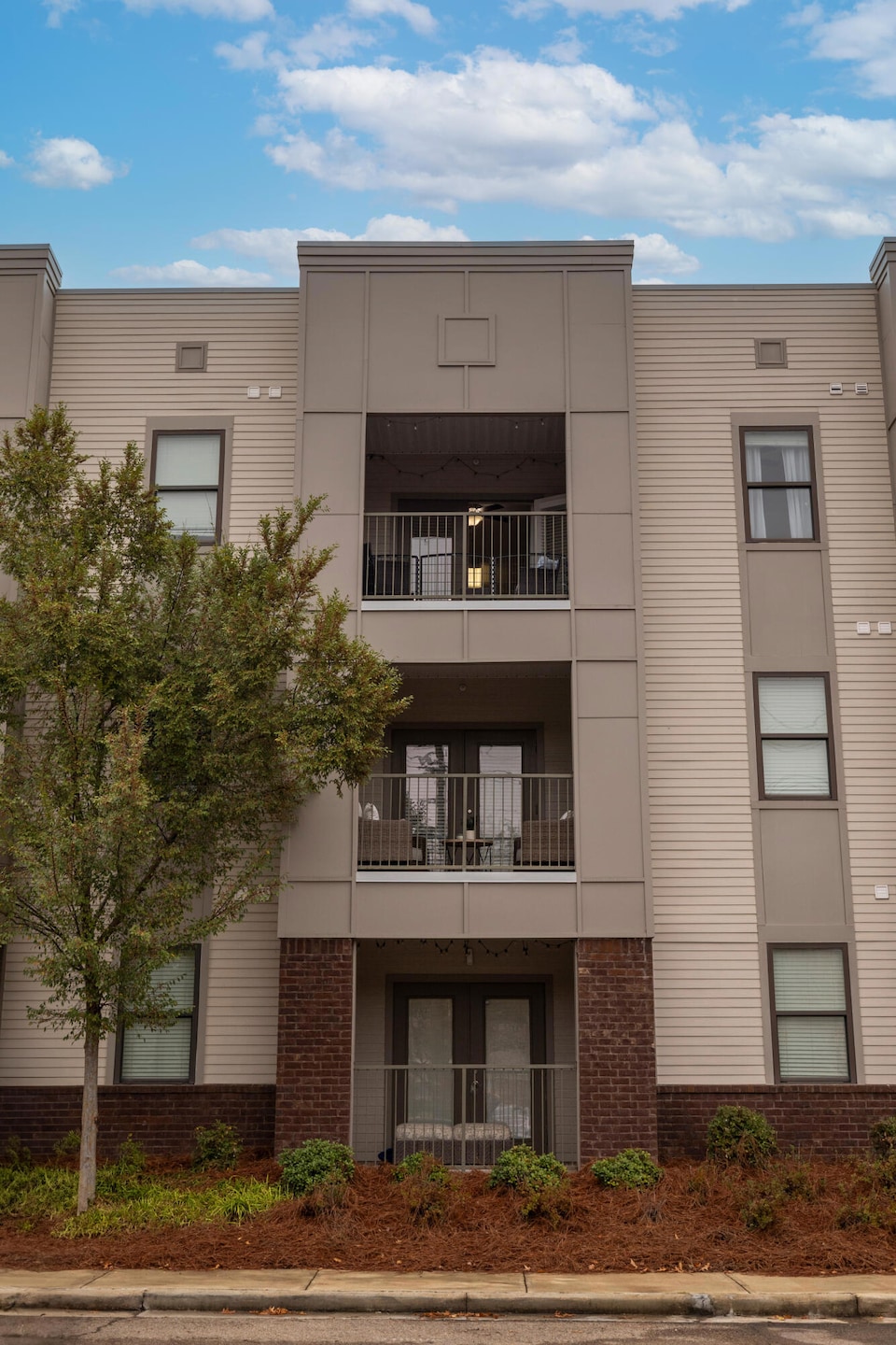 290 Russell St, Starkville, MS 39759 - photo 1