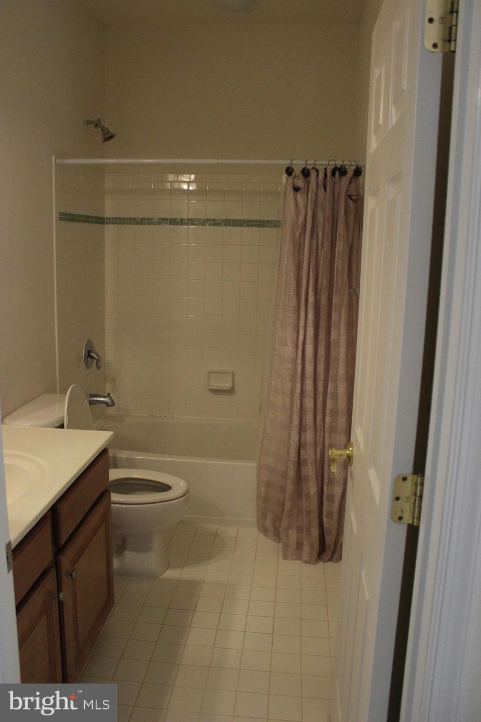 3423 Woolfenden Ct, Triangle, VA 22172 - photo 1