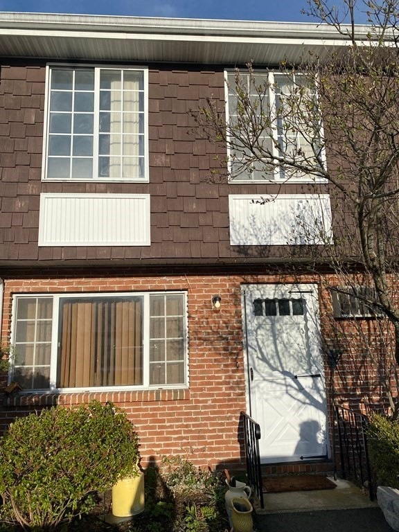 Sold $260,000 • Co-Listing Agent