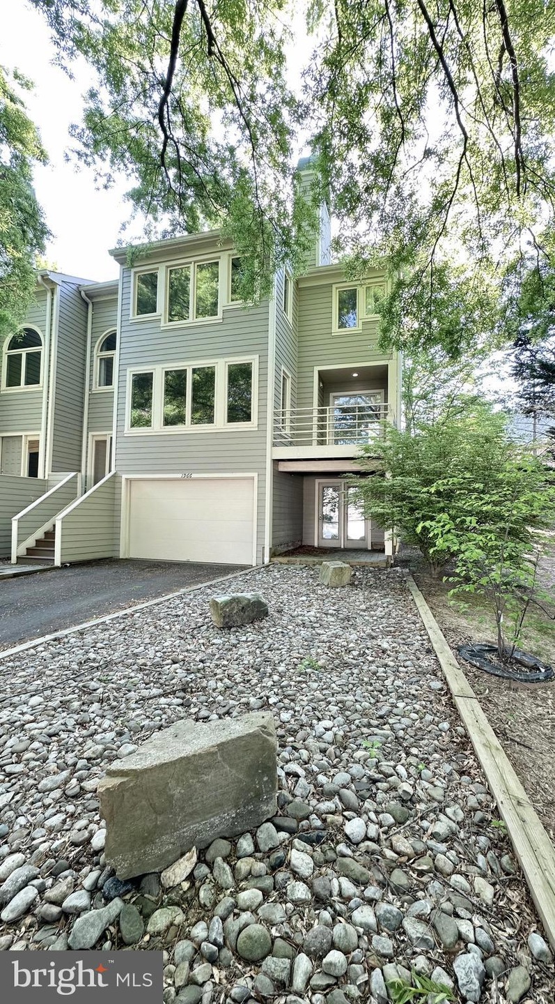 1966 Lakeport Way, Reston, VA 20191 - photo 1