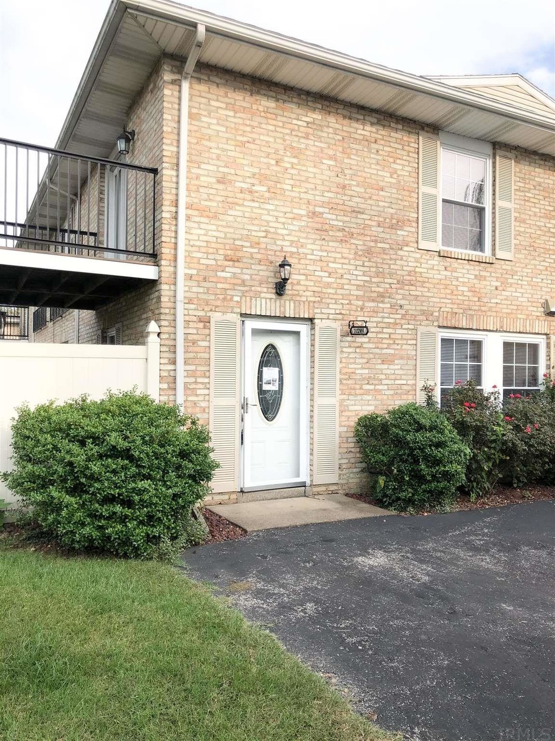 10249 Bourbon St, Newburgh, IN 47630 - photo 1