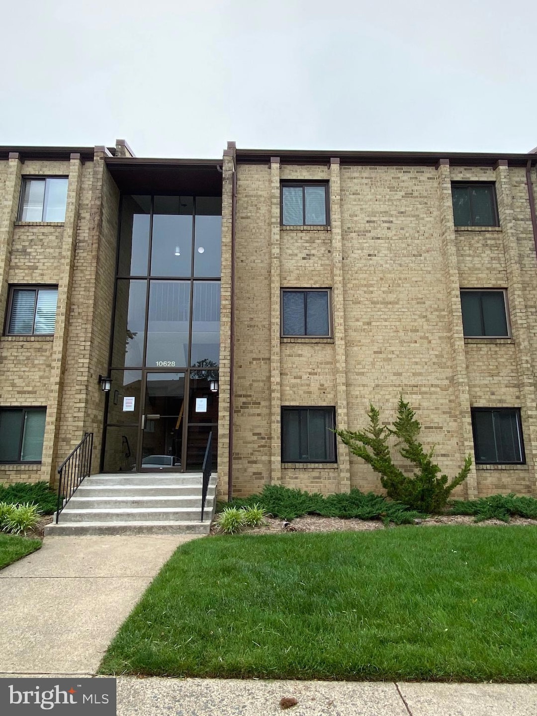 10628 Provincial Dr unit D, Manassas, VA 20109 - photo 1