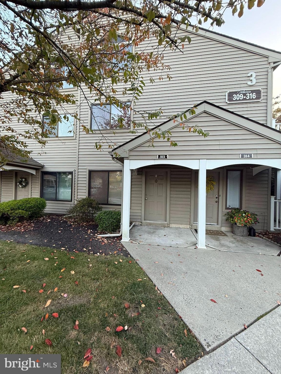 For Rent $1,800/month • Co-Listing Agent