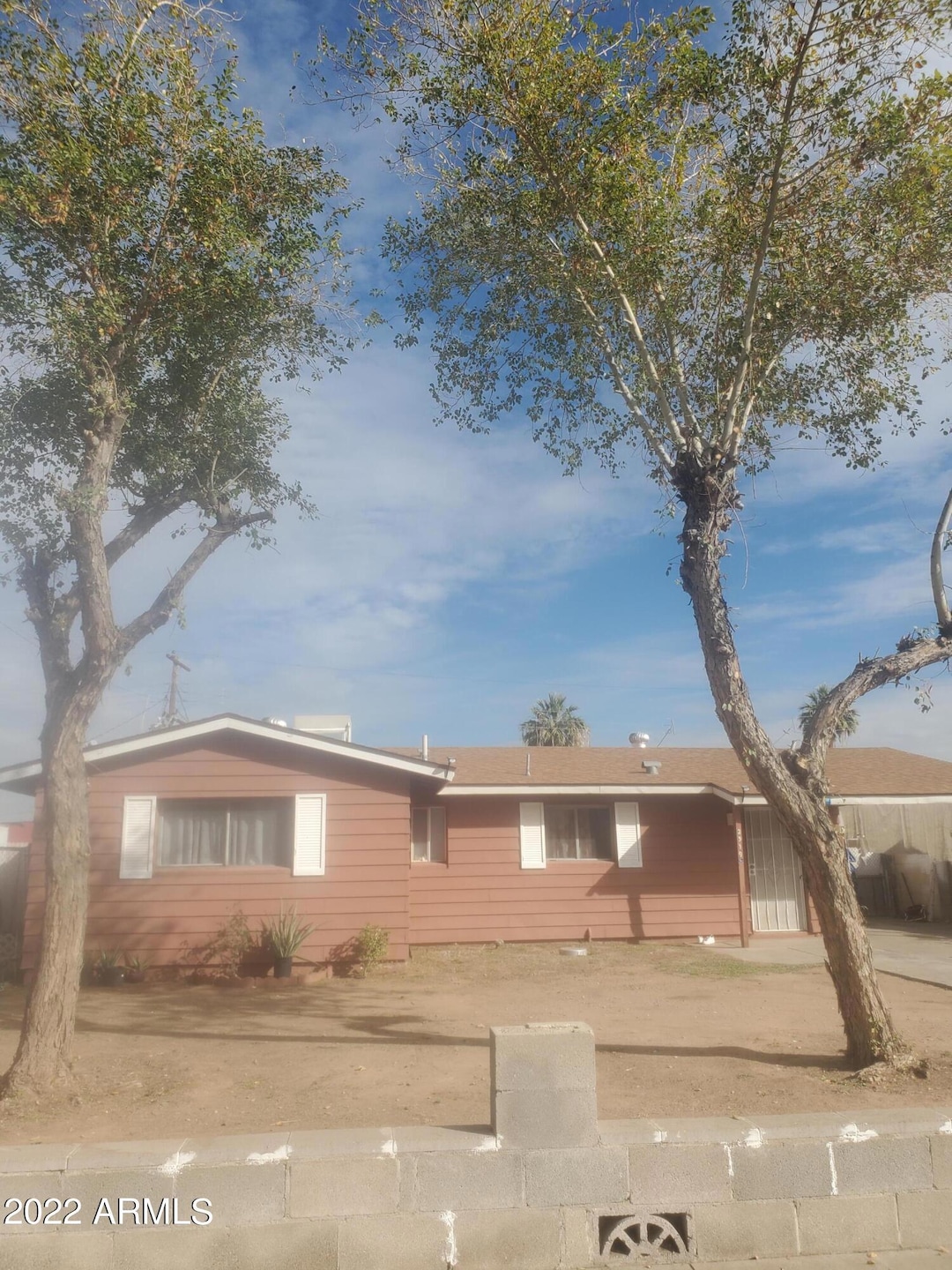 2319 N 48th Dr, Phoenix, AZ 85035 - photo 1