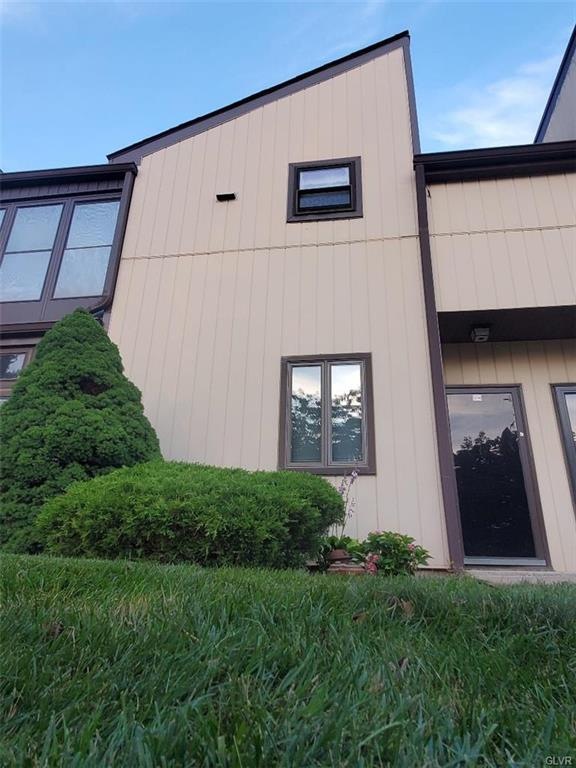 991 Village Round unit D, Allentown, PA 18106 - photo 1