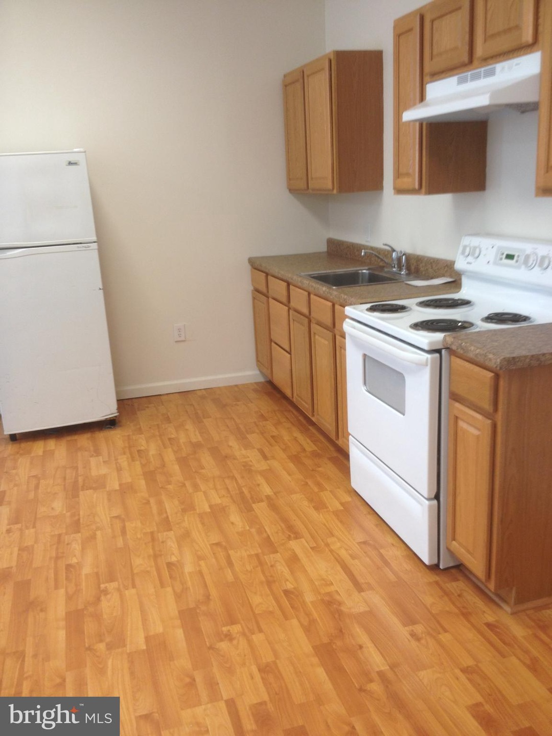 354 Delsea Dr N unit 1E, Glassboro, NJ 08028 - photo 1